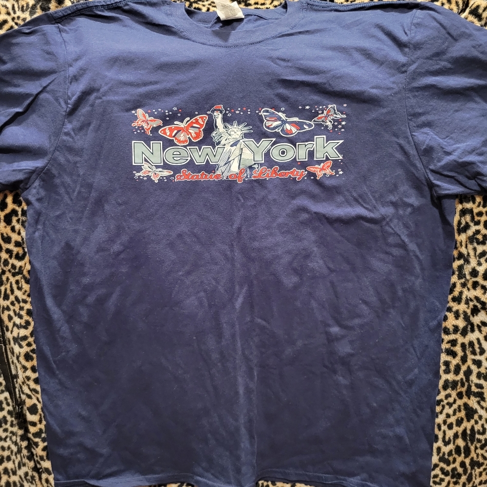 Nwot, Women's t-shirt
